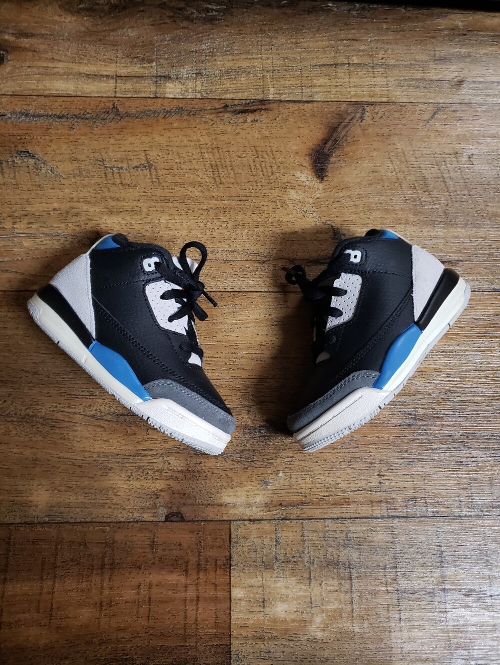 Toddler Boys Sz 7 Jordan 3 Retro Rare Air Sneakers